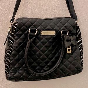 Betsy Johnson Top Handel